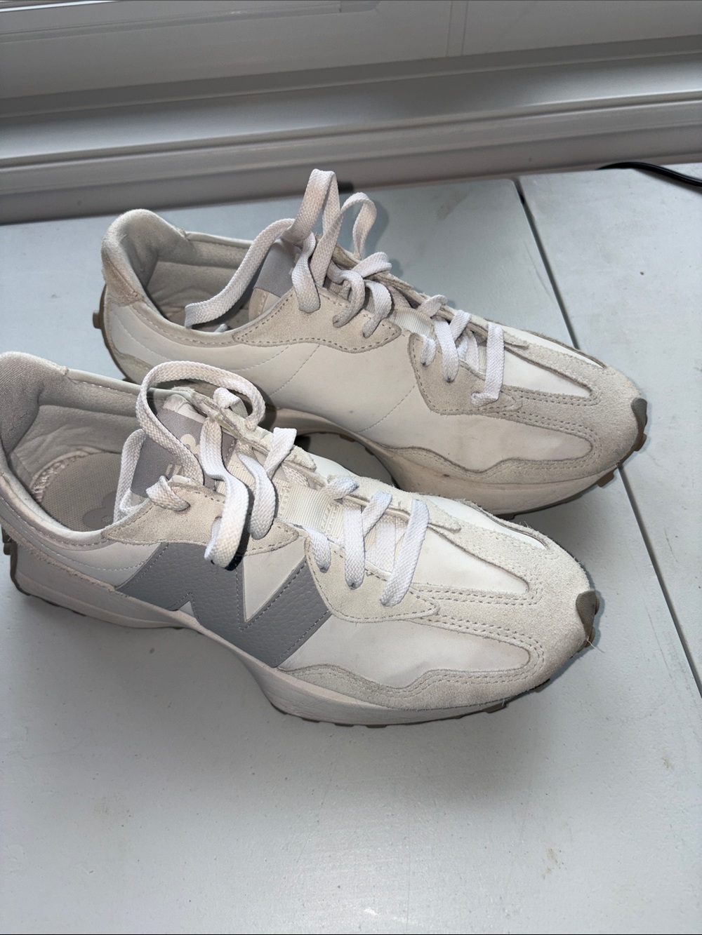 New Balance Women’s White and Light Gray Retro Runner Sneakers